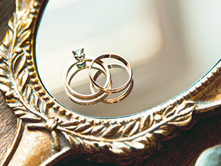アンティークな婚約指輪・結婚指輪のブランド・セレクトショップ一覧
